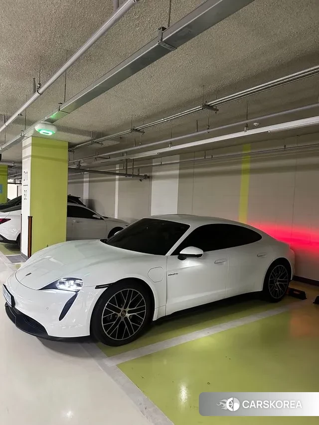 Porsche Taycan id 3597174 из Кореи 9