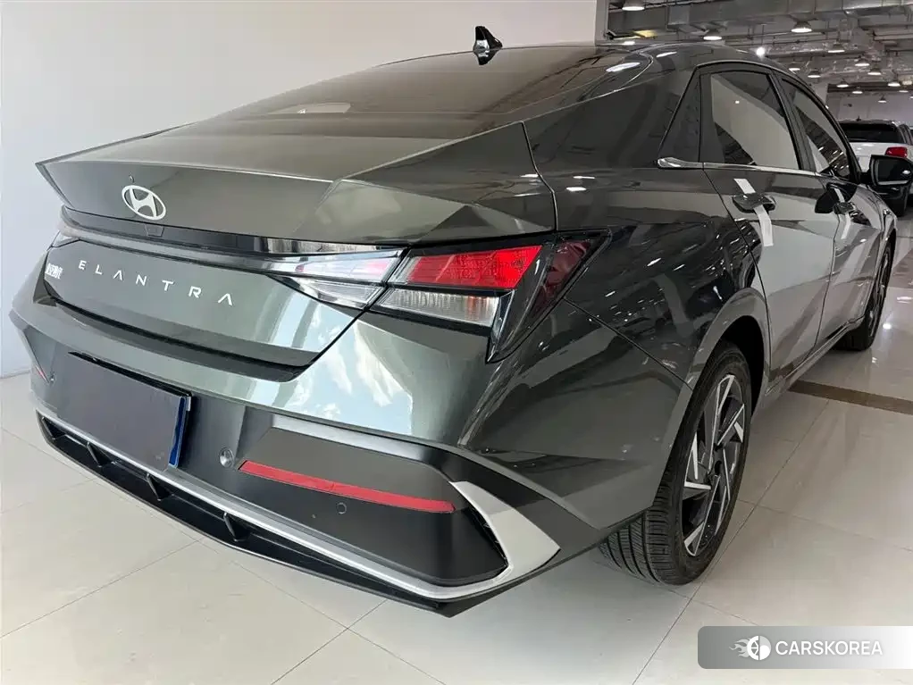 Hyundai Elantra id 4553736 из Китая 14