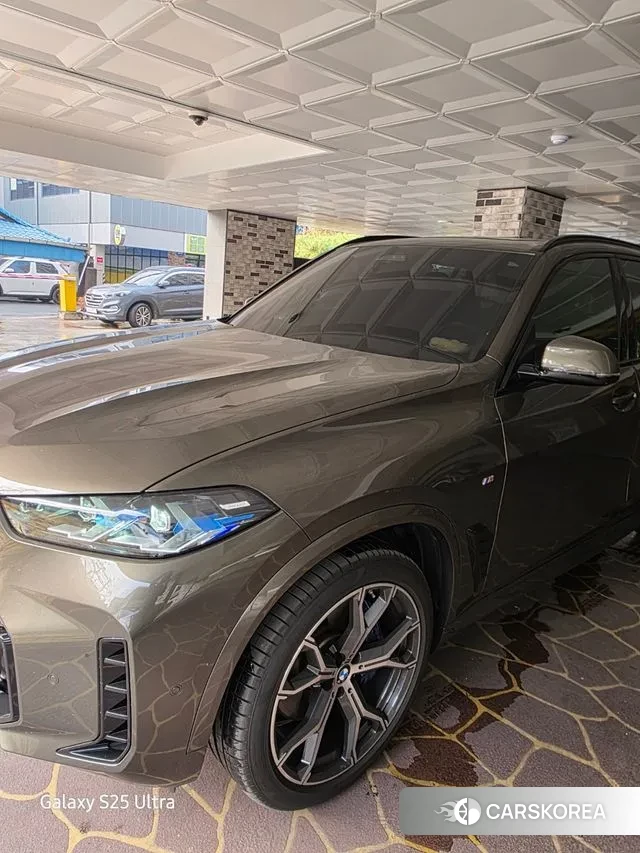 BMW X5 (G05) 2024 Песочный из Кореи, фото 3