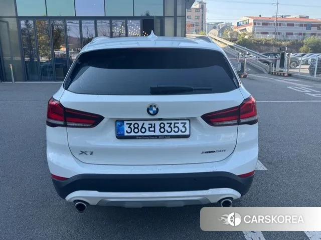 BMW X1 (F48) 2022 Белый из Кореи, фото 3