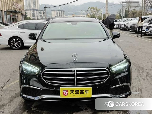 Mercedes-Benz E-class 2023 Черный из Китая, фото 3
