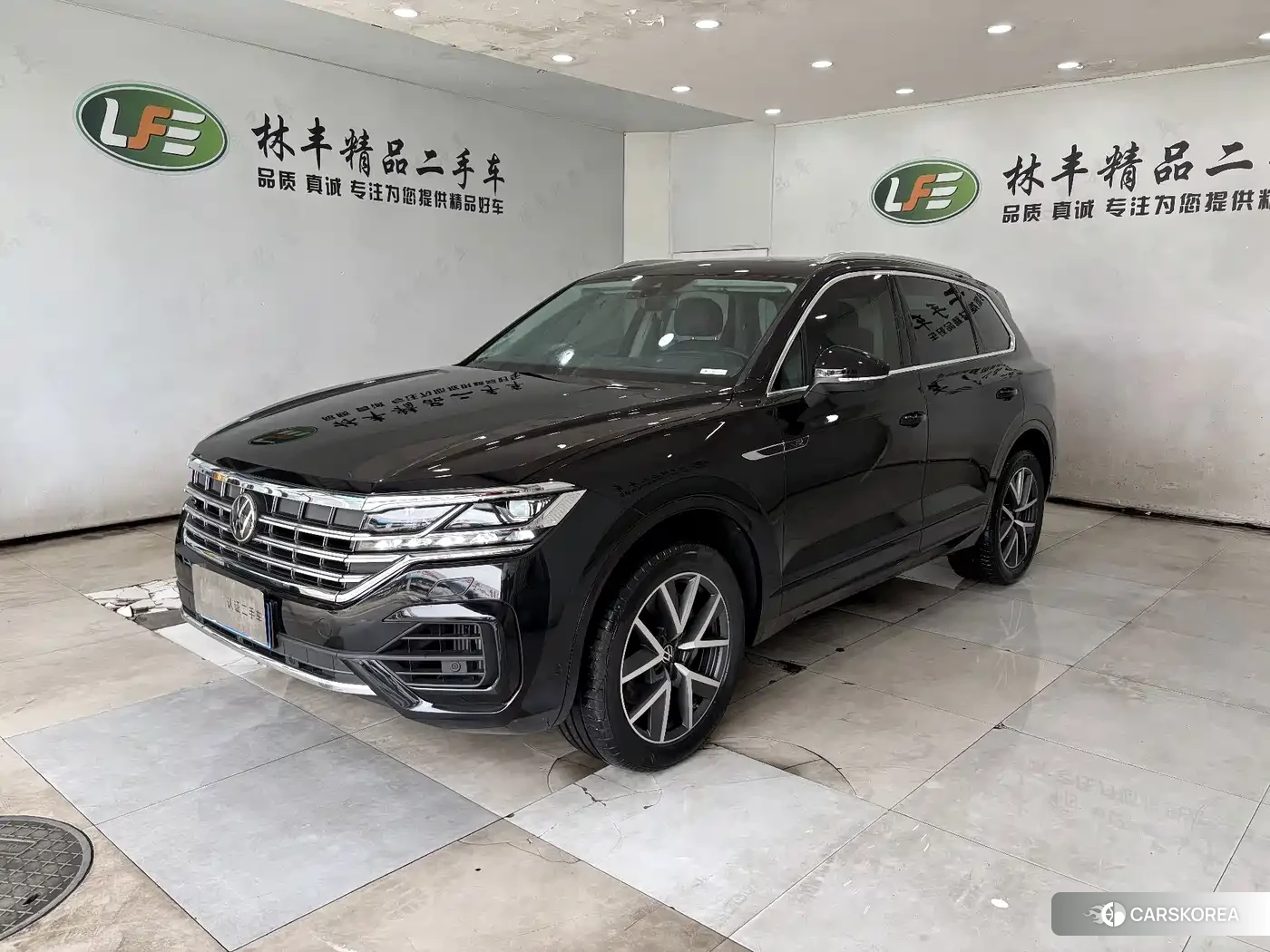 Volkswagen Touareg id 4679569 из Китая 23