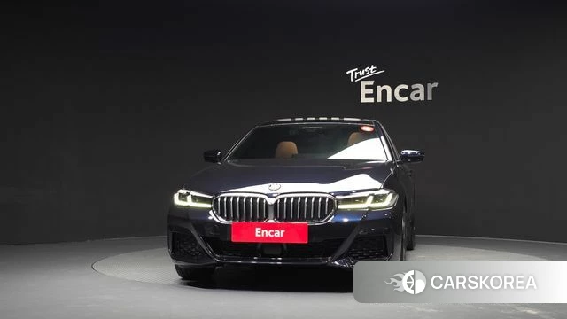 BMW 5 Series (G30) id 4675824 из Кореи 13