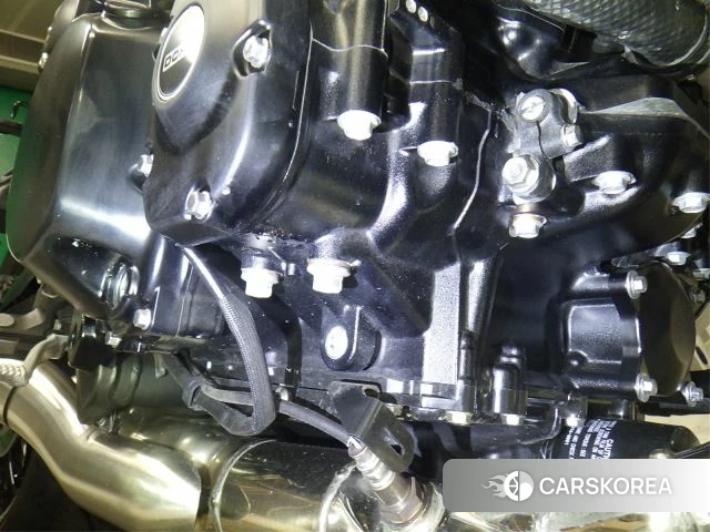 Engine photo