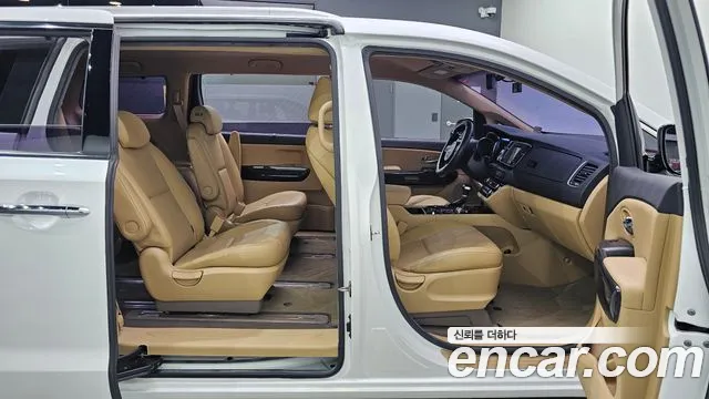 Kia All New Carnival id 2791644 из Кореи 13