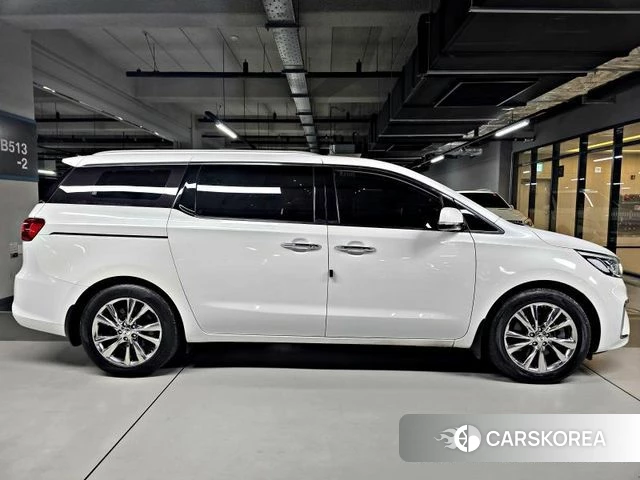 Kia The New Carnival id 4551331 из Кореи 13