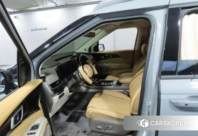 Kia The New Carnival 4th Generation 2024 Серебристо-серый из Кореи, фото 3