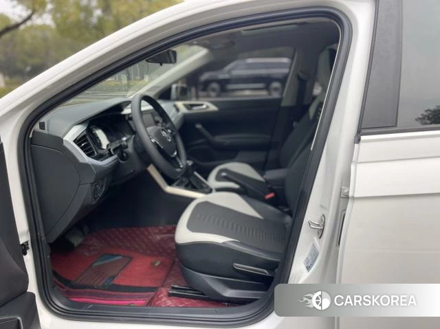 Volkswagen Polo id 4261342 из Китая 14