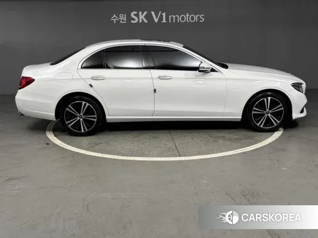 Mercedes-Benz E-Class W213 id 3098184 из Кореи 13