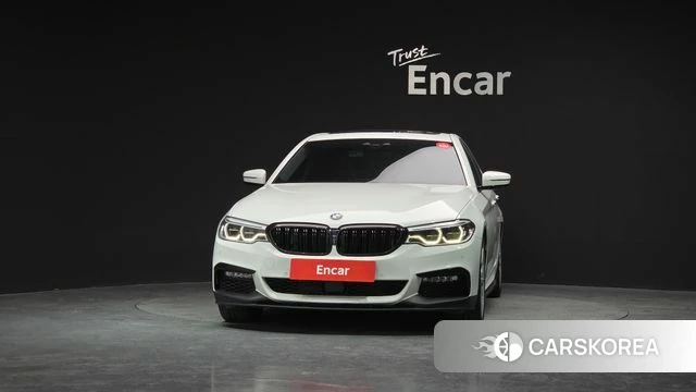 BMW 5 Series (G30) id 3820813 из Кореи 13