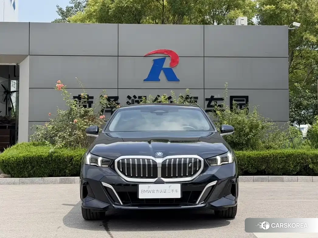 BMW i5 2025 Черный из Китая, фото 3