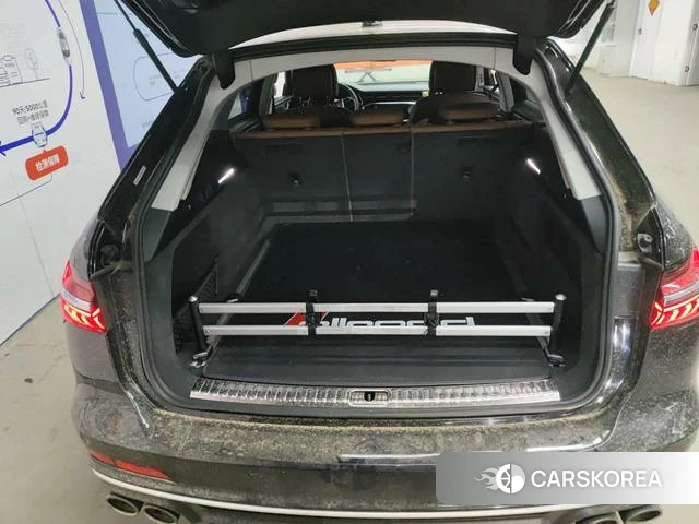 Audi A6 (import) 2021 Черный из Китая, фото 3