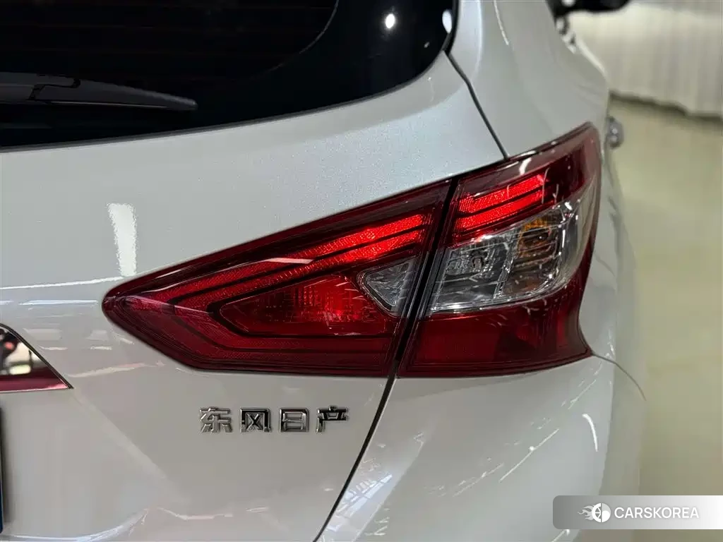 Nissan Tiida id 4599528 из Китая 16