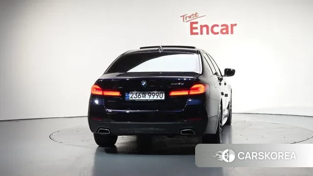 BMW 5 Series (G30) id 3360108 из Кореи 13