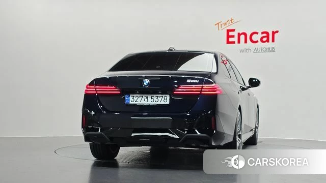 BMW 5 Series (G60) id 4640115 из Кореи 23