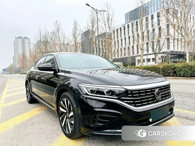 Volkswagen Passat 2023 Черный из Китая, фото 3