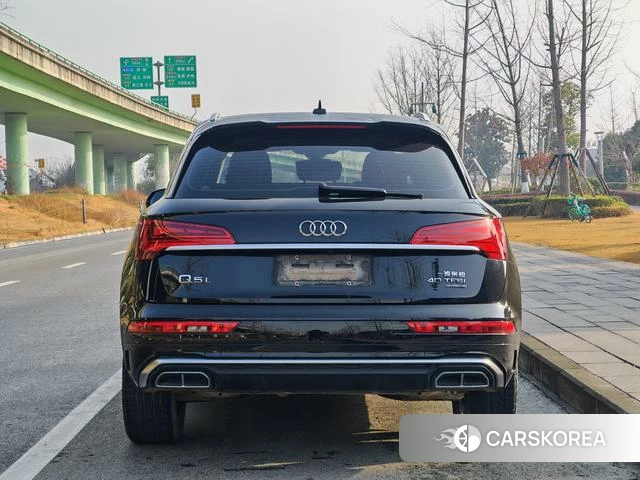 Audi Q5L id 4261376 из Китая 9