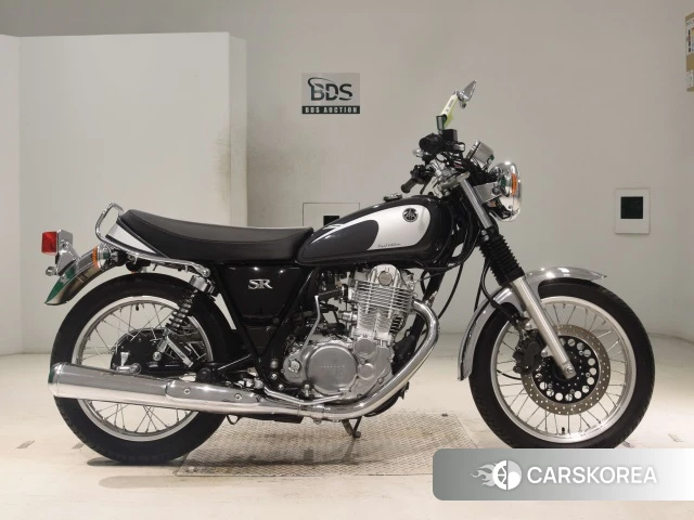 Проданный Yamaha SR400 id 4270975 из Японии