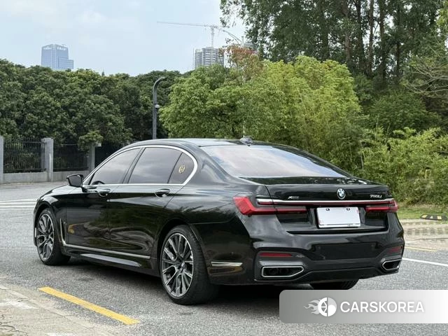 BMW 7 series 2023 Черный из Китая, фото 5