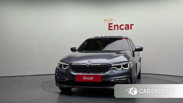 BMW 5 Series (G30) id 3955865 из Кореи 13