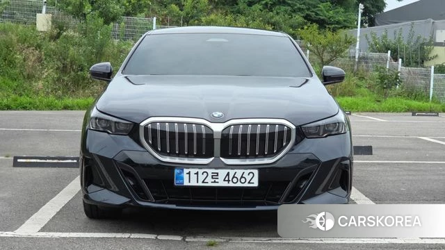 BMW 5 Series (G60) id 4599862 из Кореи 13
