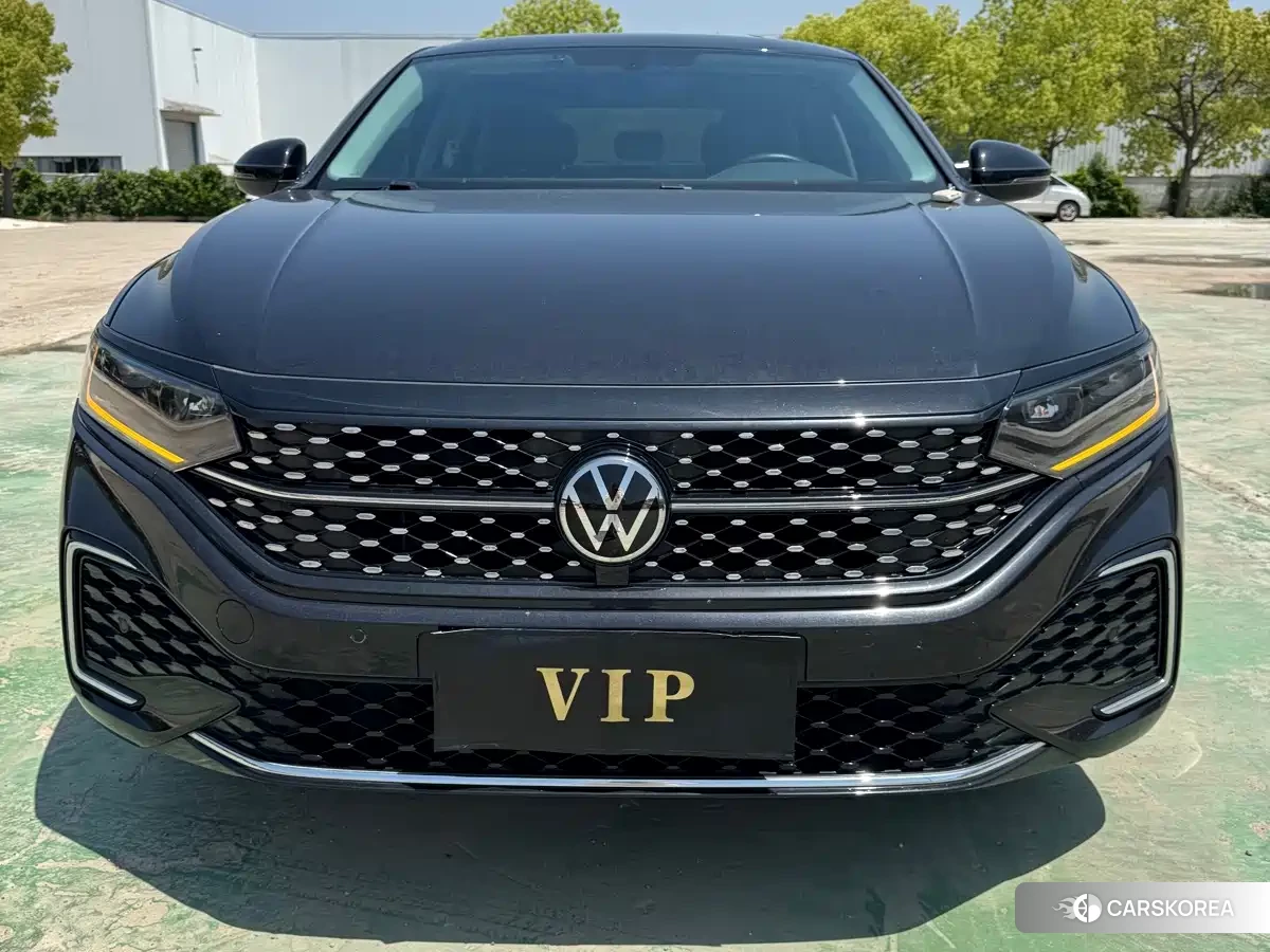 Volkswagen Passat 2024 Черный из Китая, фото 3