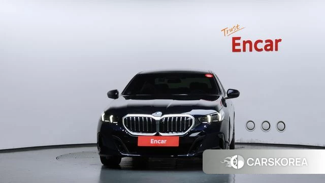 BMW 5 Series (G60) id 4791849 из Кореи 23
