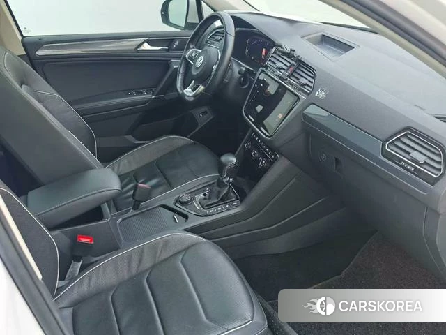 Volkswagen Tiguan L 2020 Белый из Китая, фото 3