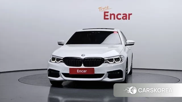 BMW 5 Series (G30) id 3773319 из Кореи 13