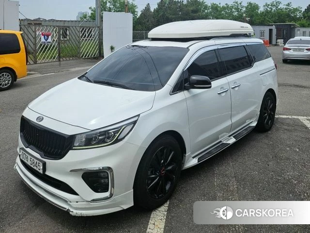Kia The New Carnival id 4393646 из Кореи 11