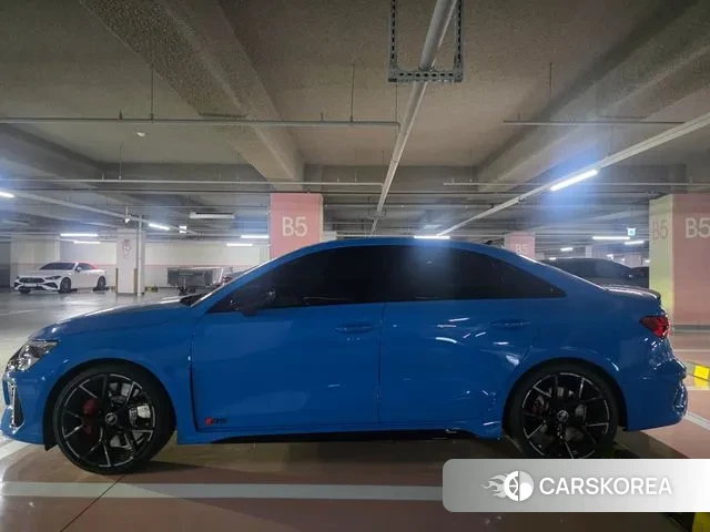 Audi RS3 (8Y) 2024 Синий из Кореи, фото 3
