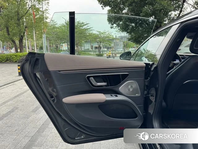 Mercedes-Benz EQS id 4260824 из Китая 21
