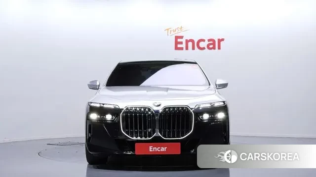 BMW 7 Series (G70) id 3103894 из Кореи 13