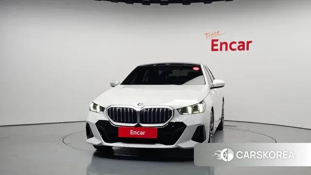 BMW 5 Series (G60) id 3327649 из Кореи 13