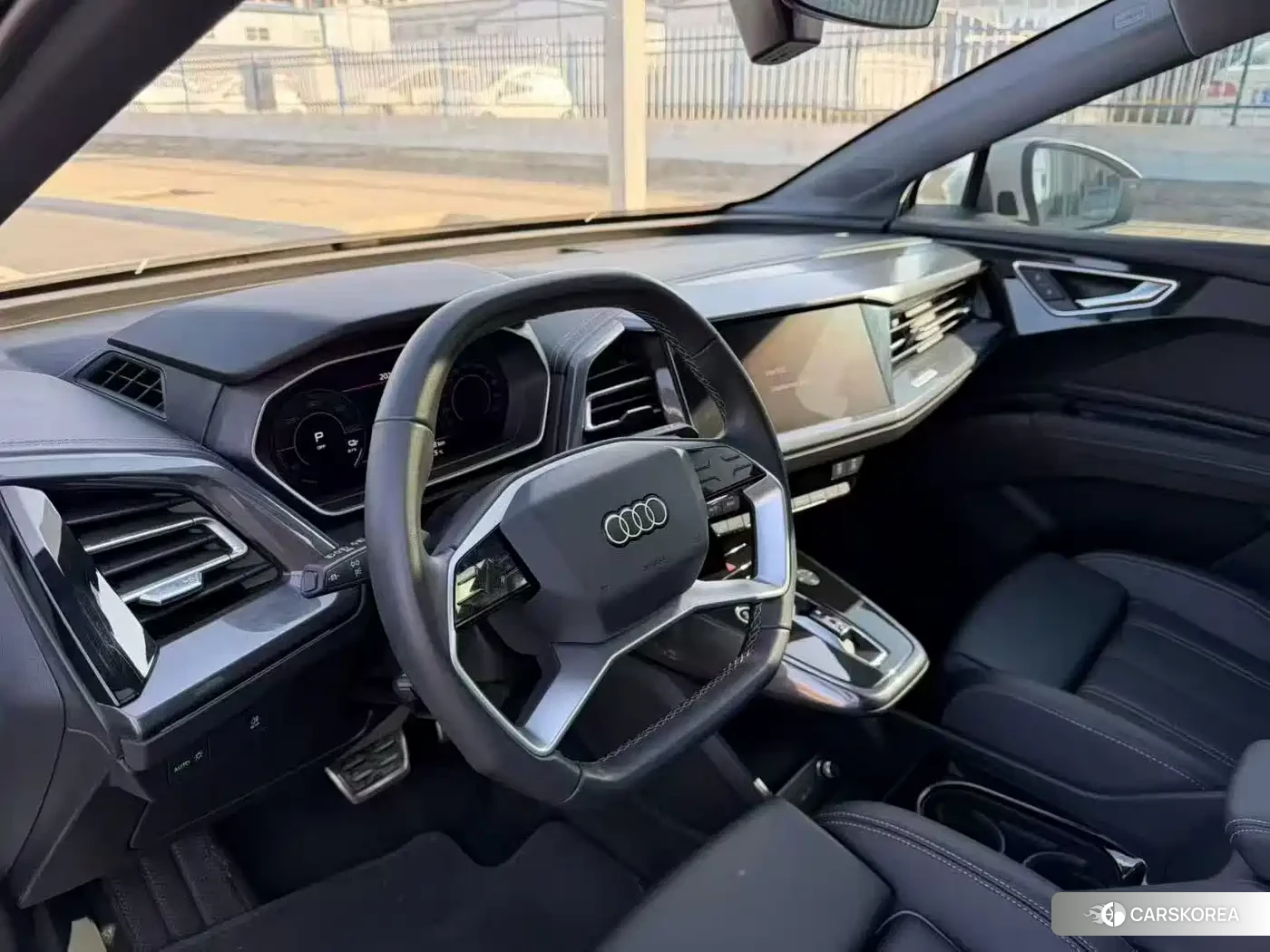 Audi Q4 e-tron 2024 Белый из Китая, фото 3
