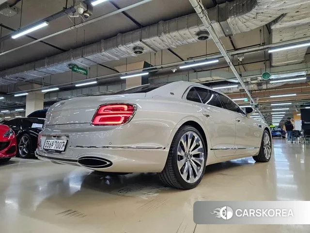 Bentley Flying Spur 3rd Generation id 3438916 из Кореи 13