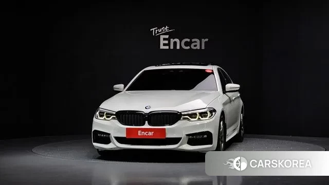 BMW 5 Series (G30) id 3055815 из Кореи 13