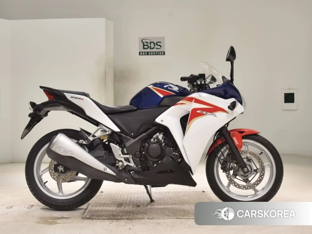 Проданный Honda CBR250R ABS 2011 из Японии, фото 3