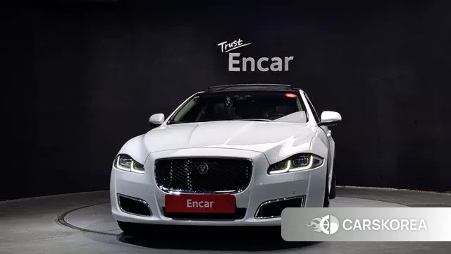 Jaguar All New XJ id 3494198 из Кореи 13