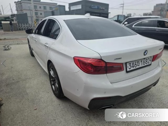 BMW 5 Series (G30) id 3880282 из Кореи 11