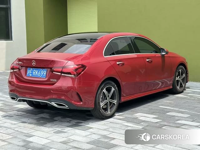 Mercedes-Benz Class A 2023 Красный из Китая, фото 3