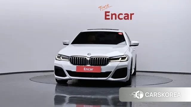 BMW 5 Series (G30) id 3360427 из Кореи 13