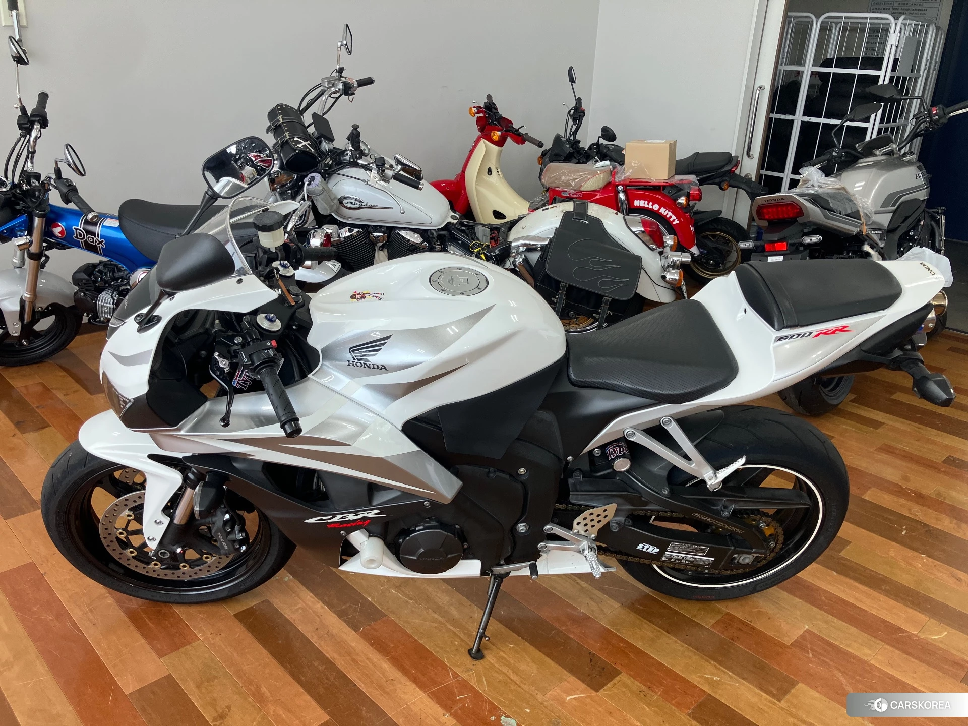 Проданный Honda CBR600RR id 3947996 из Японии, фото 3