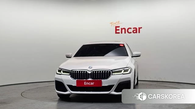 BMW 5 Series (G30) id 4186632 из Кореи 23