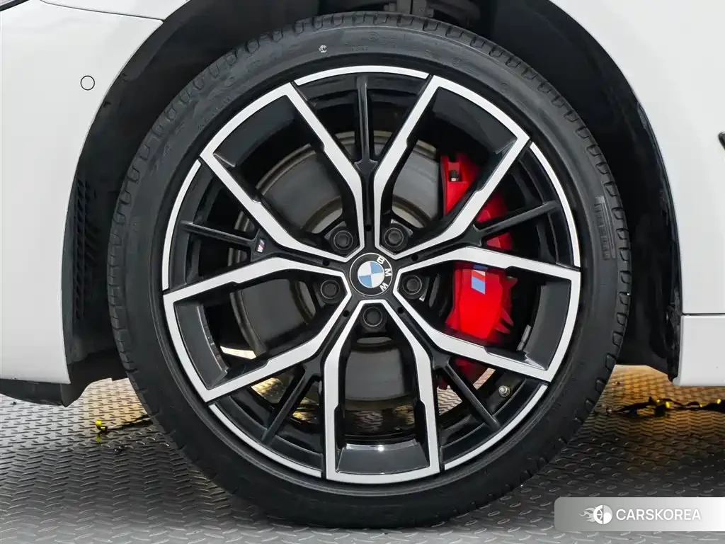 BMW 5 series id 4576352 из Китая 22