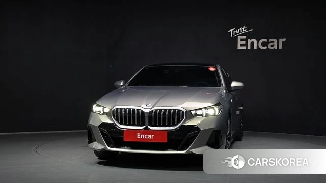 BMW 5 Series (G60) id 4630019 из Кореи 13