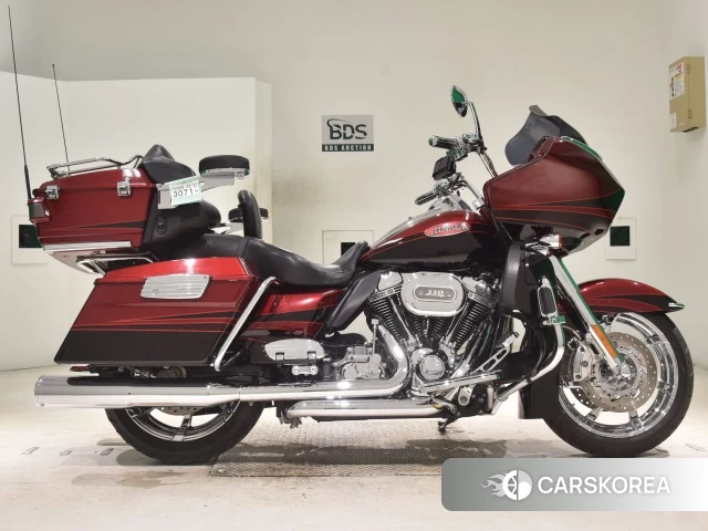 Harley-Davidson Road Glide FLTRUSE1800 CVO 2011 из Японии, фото 2