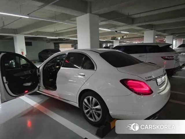 Mercedes-Benz C-Class W205 2020 Белый из Кореи, фото 5