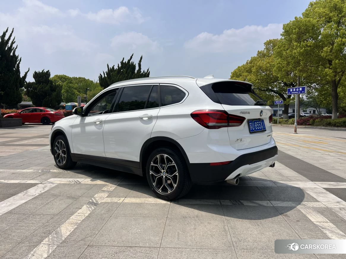 BMW X1 id 4498700 из Китая 11