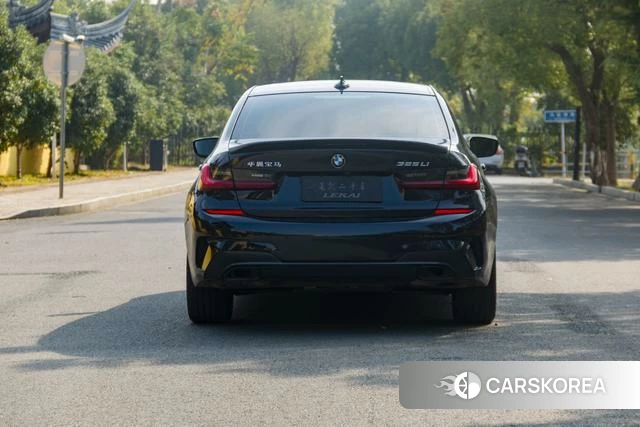 BMW 3 series 2022 Черный из Китая, фото 3